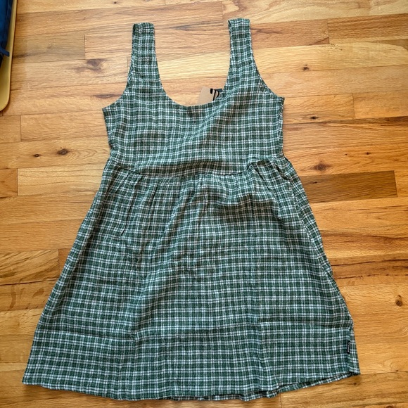 Afends ‘BASE JESSE’ Green Plaid Mini Dress - Picture 2 of 5